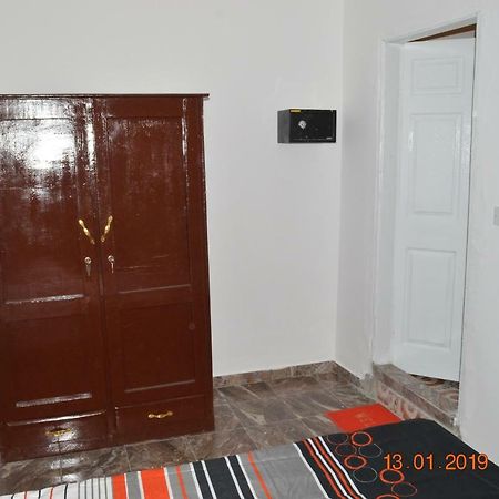 Sukuta Nema Guest House Banjul Eksteriør billede